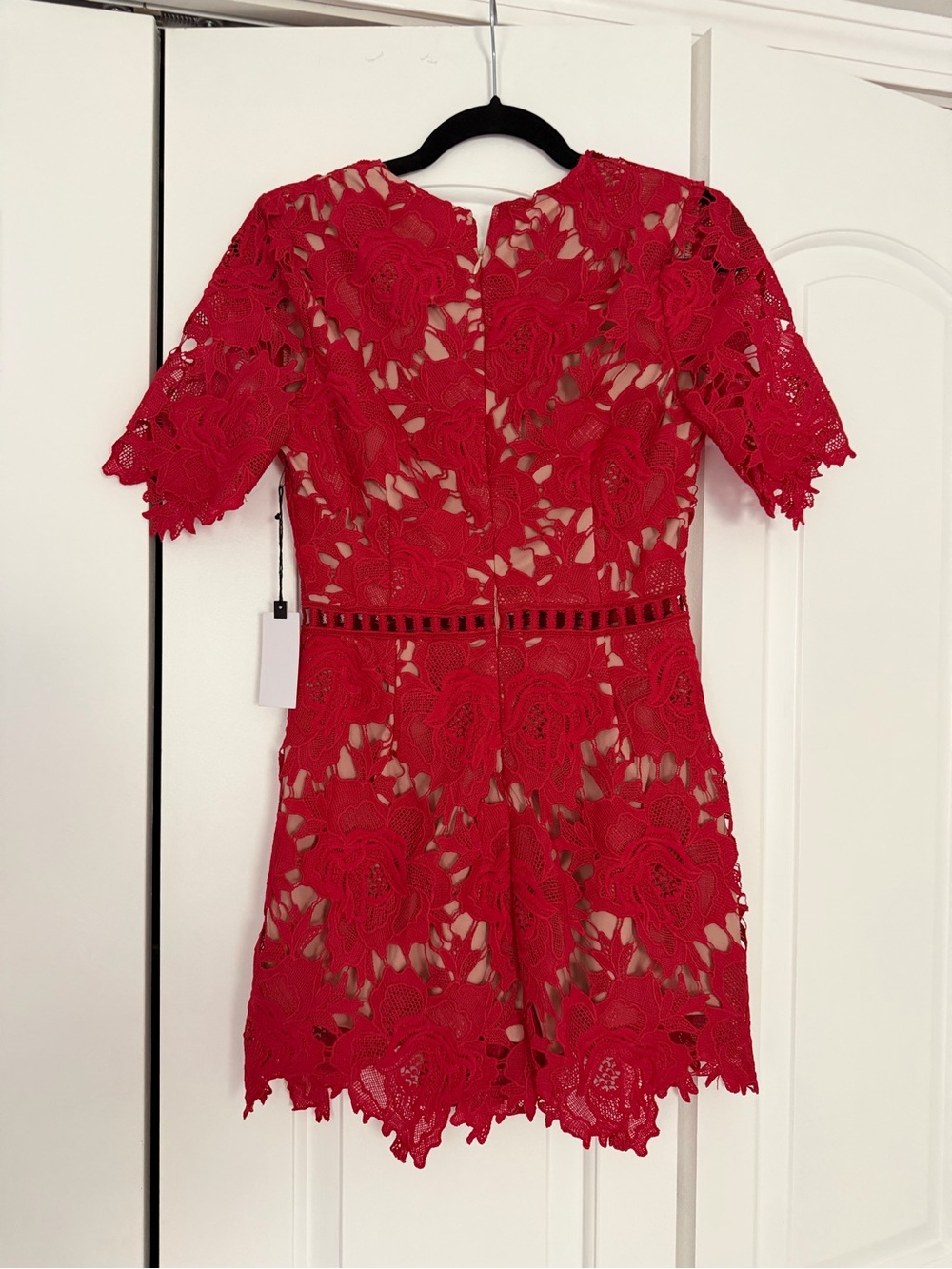 NWT Astr the Label Red Lace V-Neck Romper - Small - Picture 5 of 10